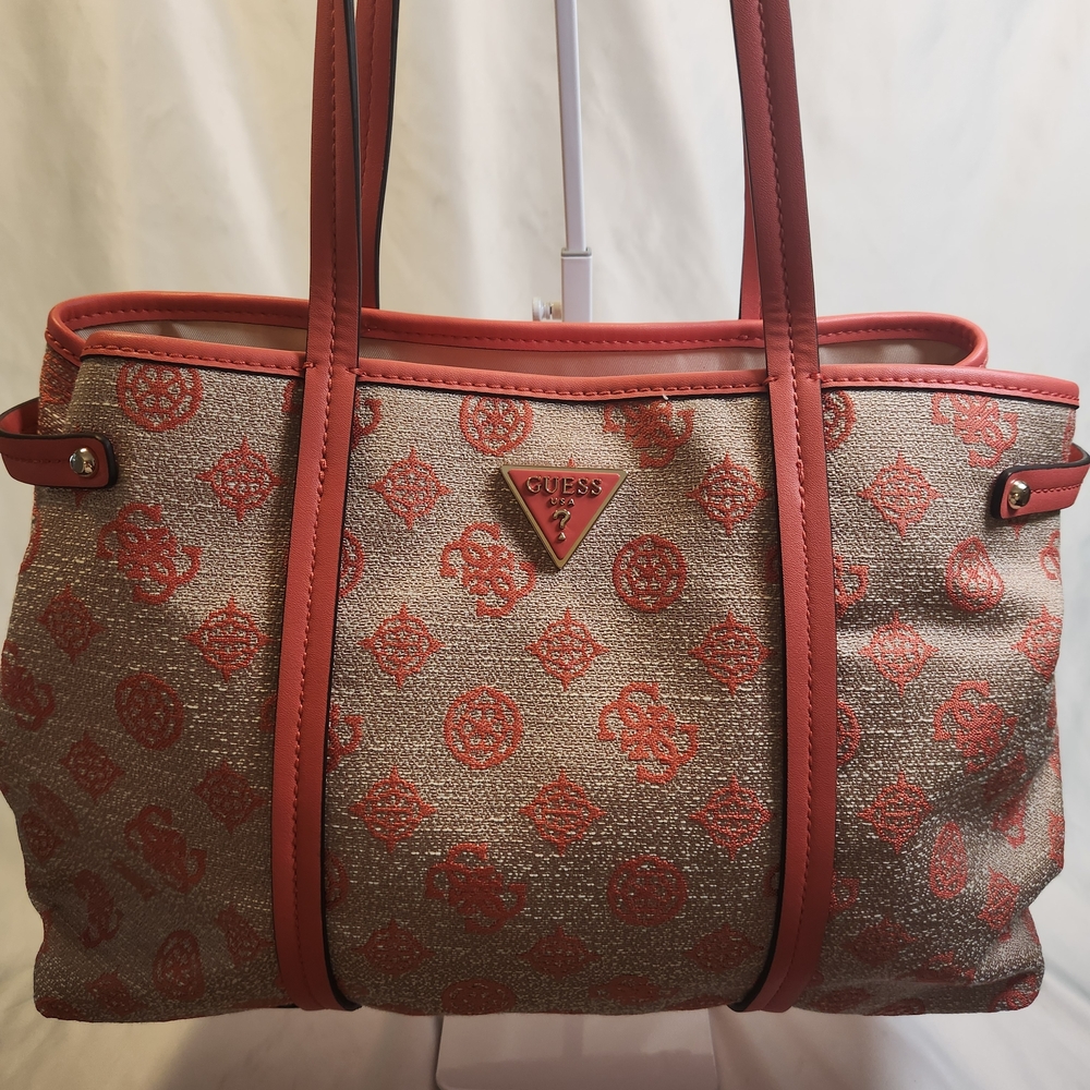 Guess Beyza Girlfriend Tote in Coral NWOT
